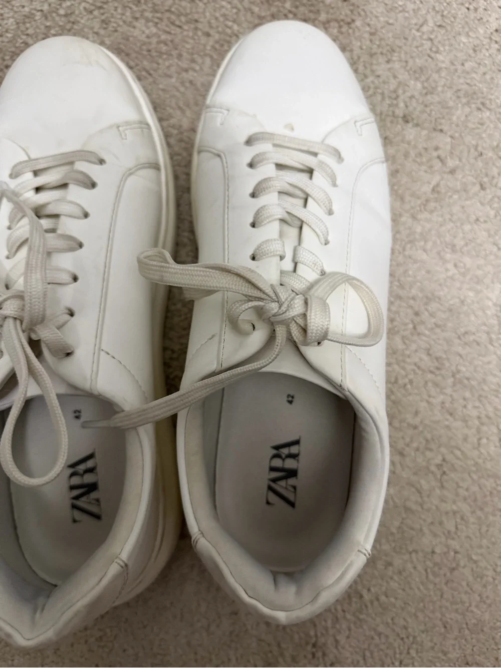 Zara Men’s White Low Top Sneakers Size 42